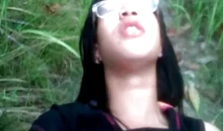 Strastveni beba Brittany Shae u roza donjem rublju jebeno u analni film porno s
