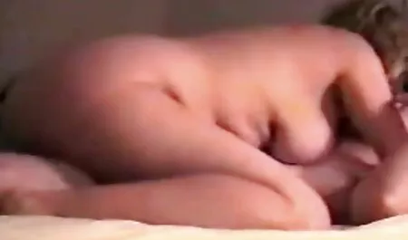 Seksi tip strastveno video porno arab jebe zrelu plavušu