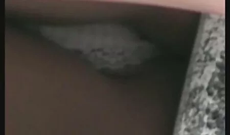 Tip je imao veliku tube 4 porno sreću, došao je na intervju i pojeo dvije prekrasne plavuše