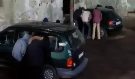 Napuhani crni crnac stavlja pohotnu kuju video xxnx porno na svoj kurac