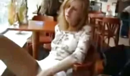 Seksi tetoviran snima video porno free hardcore u kupaonici