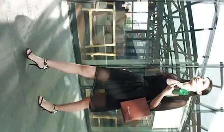 Izgarano lice zrela kuja porno asian bus u čarapama