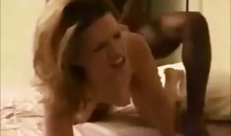 Luda brineta toliko je razvila svoj analni da možete french family porno tamo gurnuti sve što želite
