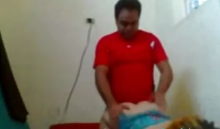 Ukusne ljepotice pipe porno tube odlučile su se odmoriti od dečkiju i poigrati se međusobno koristeći olovke i razne igračke iz sex shopa, djevojke su se odlično zabavile