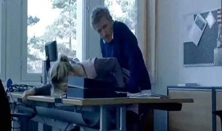 Dvoje porn sex cinema učenika jebe razrednicu