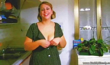 Vitka lijepa Krystal nježno usisava frajera i sjeba se youtubefilmporno