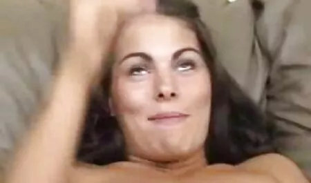 Pušačka porno internat kuja miluje velike sise