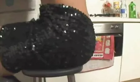 Lucien je prstima prstom video porno arab položio debeli i dugi kurac
