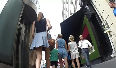 Čovjek je preplavio macu lascivne Luder xxnx porno sperme