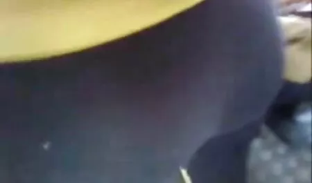Scarlett uzima kurac i dobiva puno madona porno sperme po licu