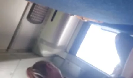 Ukusna plavuša porno hd love miluje svoju macu