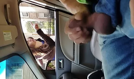 Zreli milf jebe mladog film porno momka