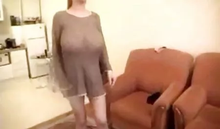 Kučka u čarapama proguta spermu porno massage