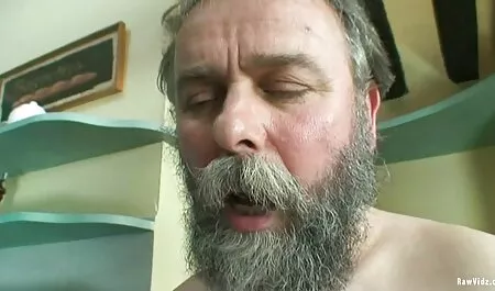 Slatki tip miluje porno film 2017 uski anus mlade brinete i jebe se
