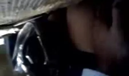 Čovječe jebe anissa porno prgavu brinetu na stepenicama