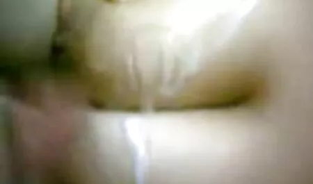 Dude je platio kurvu manga porno 3d i pokazao joj što je okrutan oralni seks