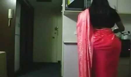Predivan analni fim porn seks s mladom savršenom crvenokošom zvijeri