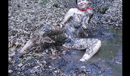 Brineta pravi kvalitetan youtubefilmporno blowjob na kameri