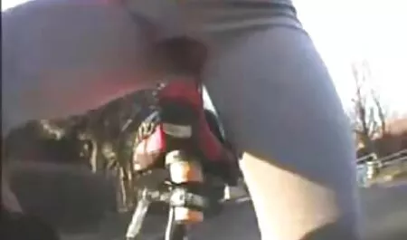 Brineta je jebala muškarca u guzici dalila porno