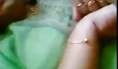 Mnoštvo video mature xxx muškaraca jebalo je mladu plavušu u kupaonici