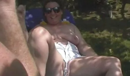 Razočarani muškarac imao je sreću da tarzan film porno jebe prsatu plavušu s tetovažom na tijelu