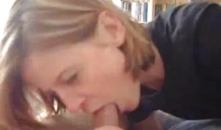 Tip je porno ania kinski došao pomiriti se s djevojkom i gurnuo je do same lopte