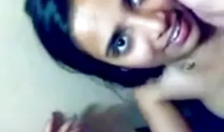 Creampie za prsata pilića porno mango