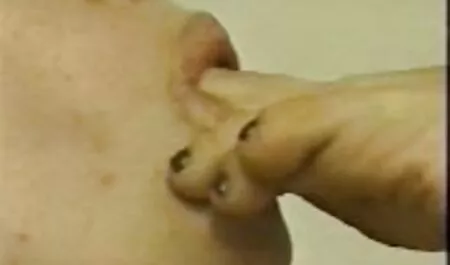 Zrela plavuša porno golf Dahlia miluje svoju pičku