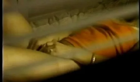 Seksi očuh jebe hamster free porno mladu očuh i njenu prsatu ženu