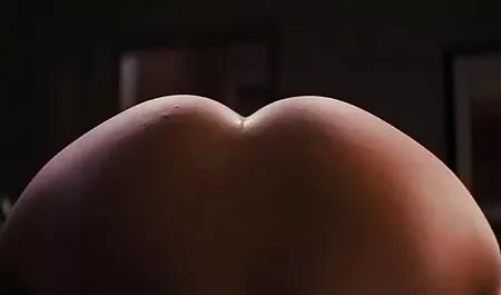 Ruski porno. Mlada drolja dovela je jebenu kuću i pred mužem prištića ona ga je jebala, ali to joj nije bilo free o movie porn dovoljno pa je poniženog dečka lizao smrti sa svog trbuha
