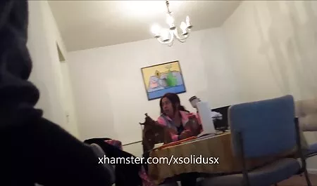 Dvije mlade, seksi tube porno film plavuše stječu seksualno iskustvo sa zrelim momkom