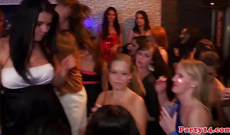 Zabrinuti trener jebao se s dugačkim kuracem analne video 3d porno crne Noemie Bilas