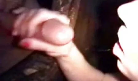 Negdje u Teksasu, na dalekom ranču, french porn vintage kauboj Joni jebe svoju malu ženu Mariju
