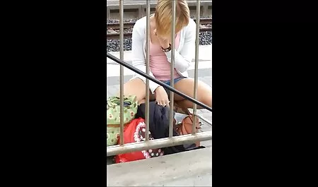 Vruća plavuša dobiva jebeni xxxxx video porno momak